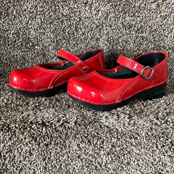 Little Girl Dansko - Picture 3 of 3